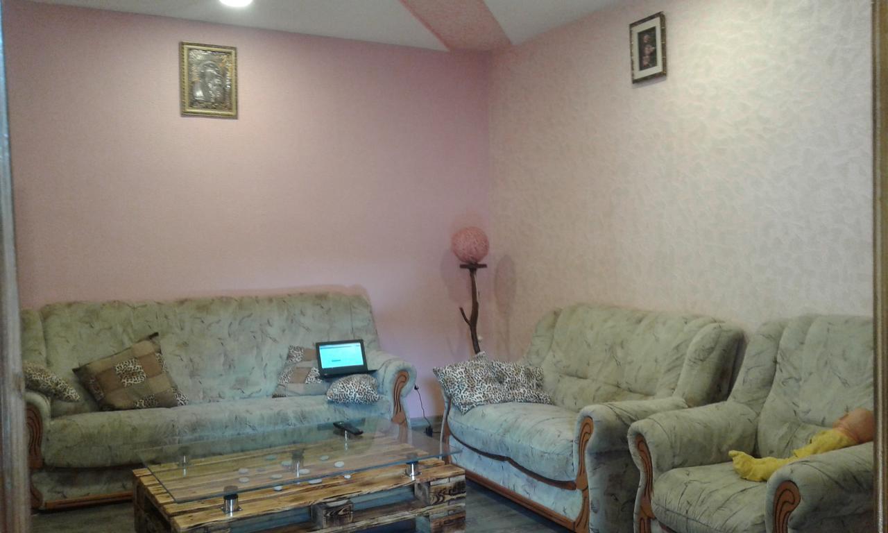 Guest House Nima Borjomi Exterior foto