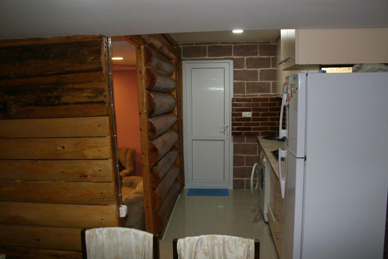 Guest House Nima Borjomi Exterior foto